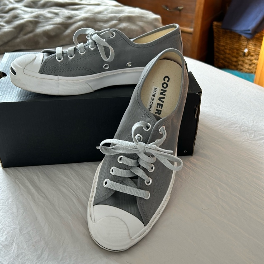 Converse Tennis Sneakers
Chuck Taylor All Star Canvas Low Top